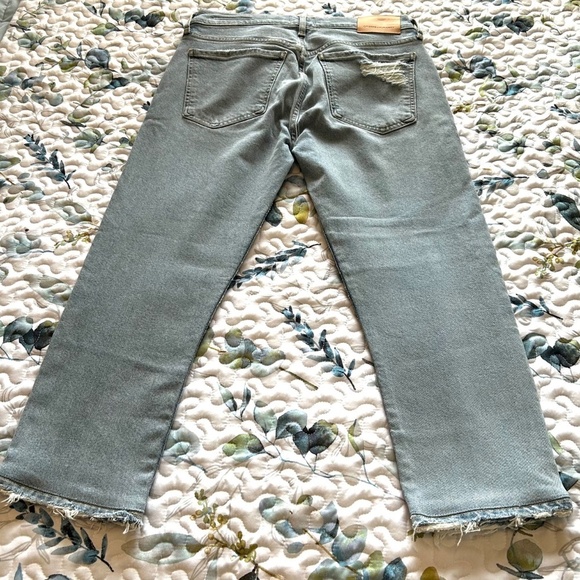 NWOT Citizens of Humanity Emerson Slim Boyfriend Cropped Jean in Slushie - Picture 10 of 17